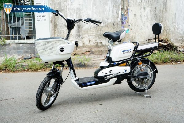 xe dap dien honda a6 new 06 600x400 - Xe đạp điện Honda A6 mẫu mới Robot