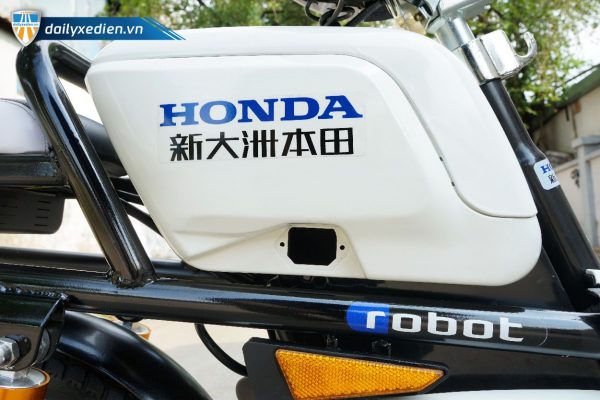 xe dap dien honda a6 new 15 07 600x400 - Xe đạp điện Honda A6 mẫu mới Robot