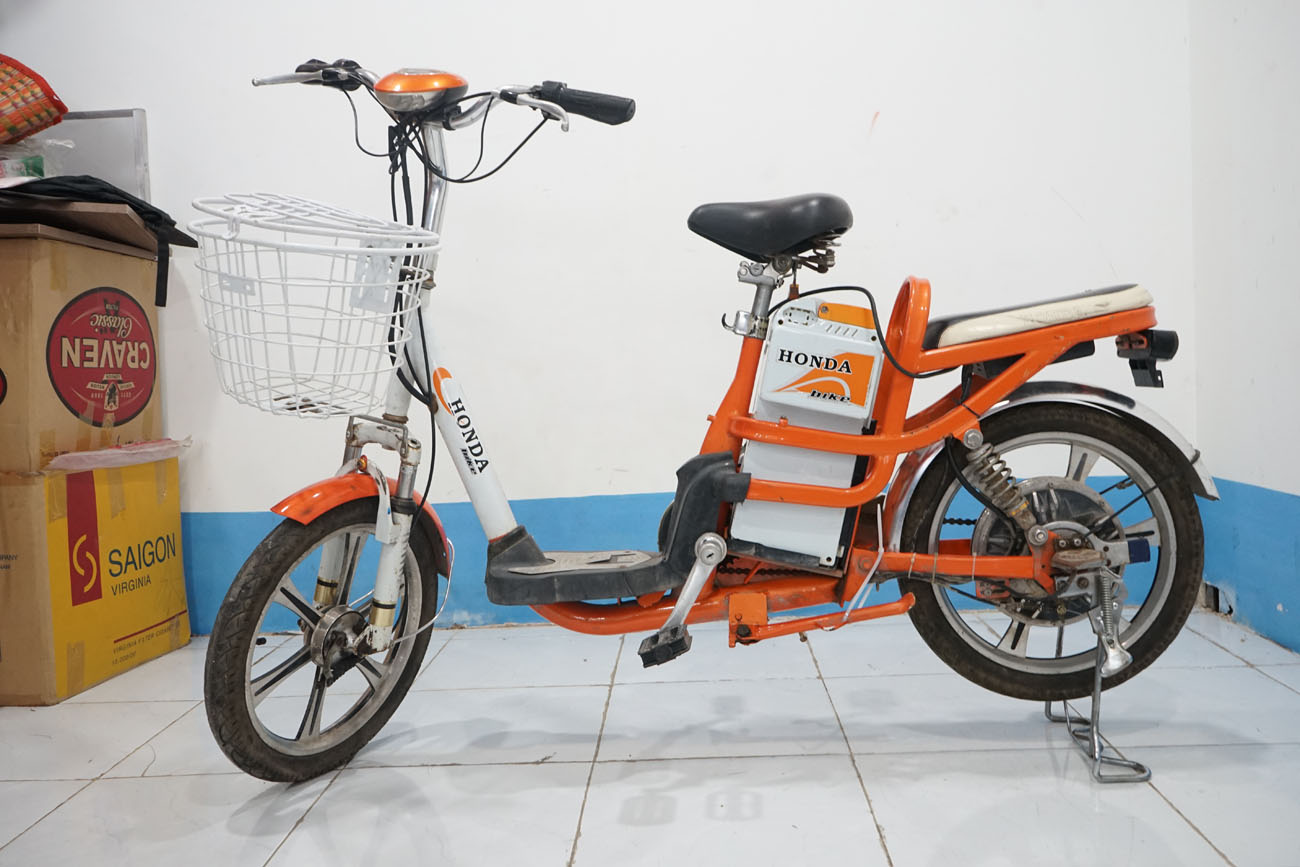 xe dap dien honda cam cu gia re 2 - Xe đạp điện Honda màu cam cũ giá rẻ