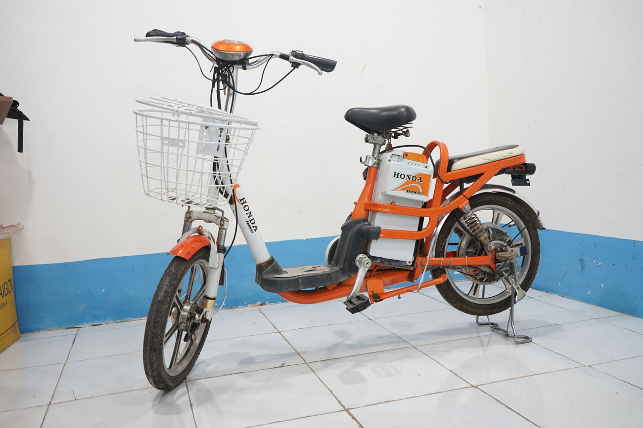 xe dap dien honda cam cu gia re 3 - Xe đạp điện Honda màu cam cũ giá rẻ