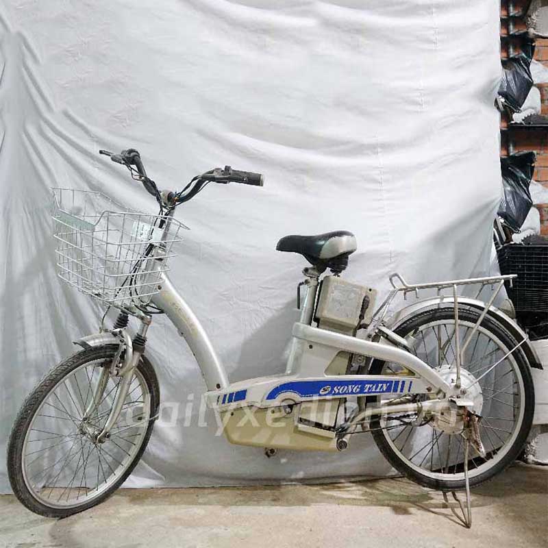 xe dap dien cu Song tain 01 - Xe đạp điện Song Tain cũ